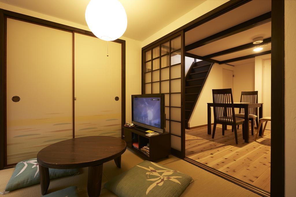 Guest House Connection Karasuma Gojo Киото Экстерьер фото