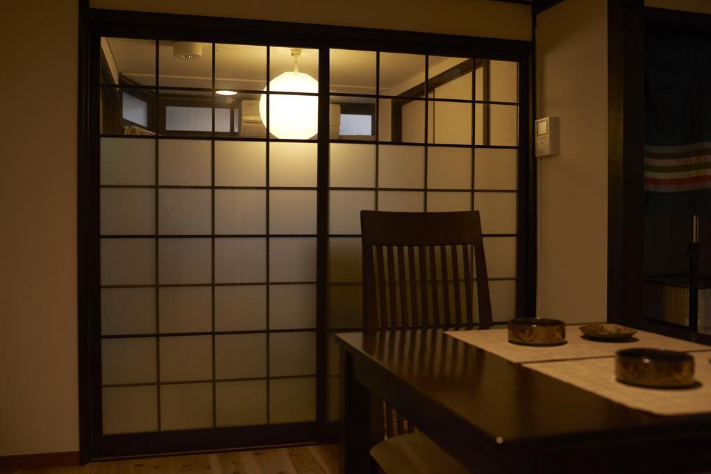 Guest House Connection Karasuma Gojo Киото Экстерьер фото